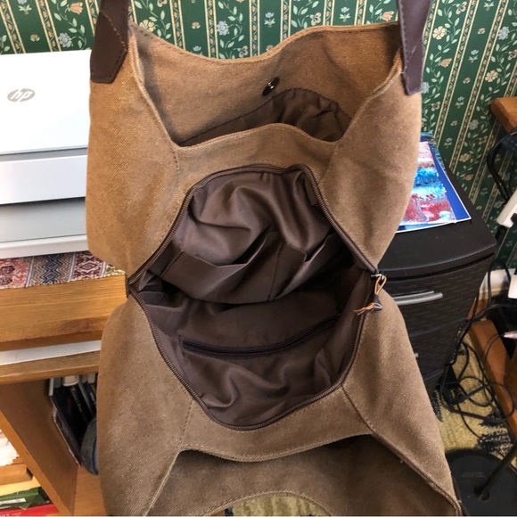 SOLD Canvas hobo bag - Picture 3 of 5